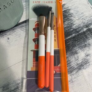 LUXIE Por La Noche Brush Set